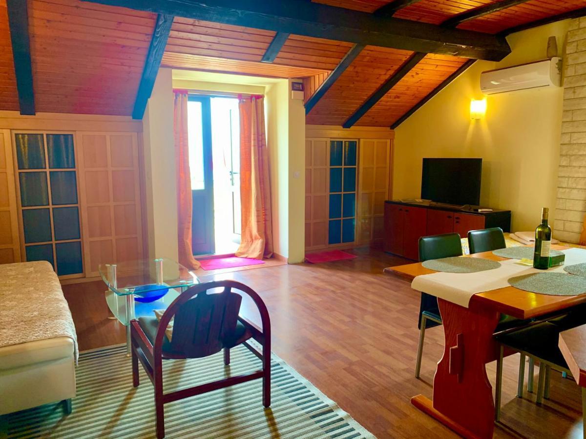 Apartments Jurkovic Lovran Εξωτερικό φωτογραφία